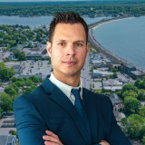 David J Pazzaglia