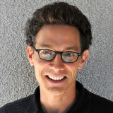 Ezra Aslan Ross