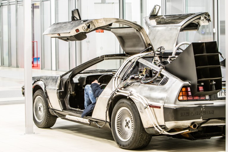 DeLorean Motor Company And NBCUniversal Settle Lawsuit Over “Back To The Future” Car